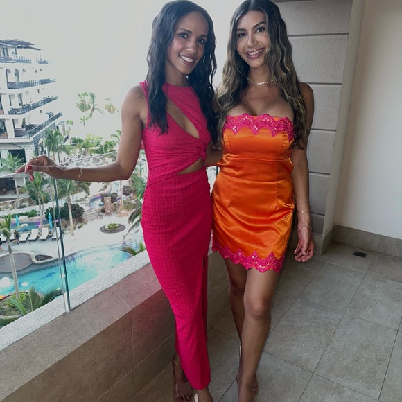 Pink Cutout Dress - Picture 3 of 5